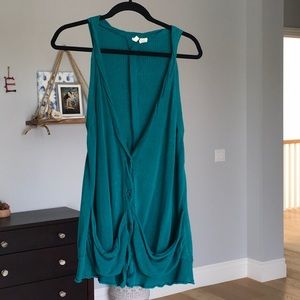 MOTH layering sweater vest